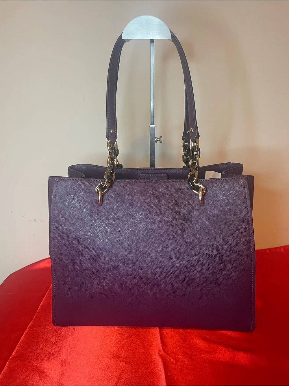 Authentic Michael Kors Purse #0102NCO Cynthia Medium Satchel in plum/dark purple